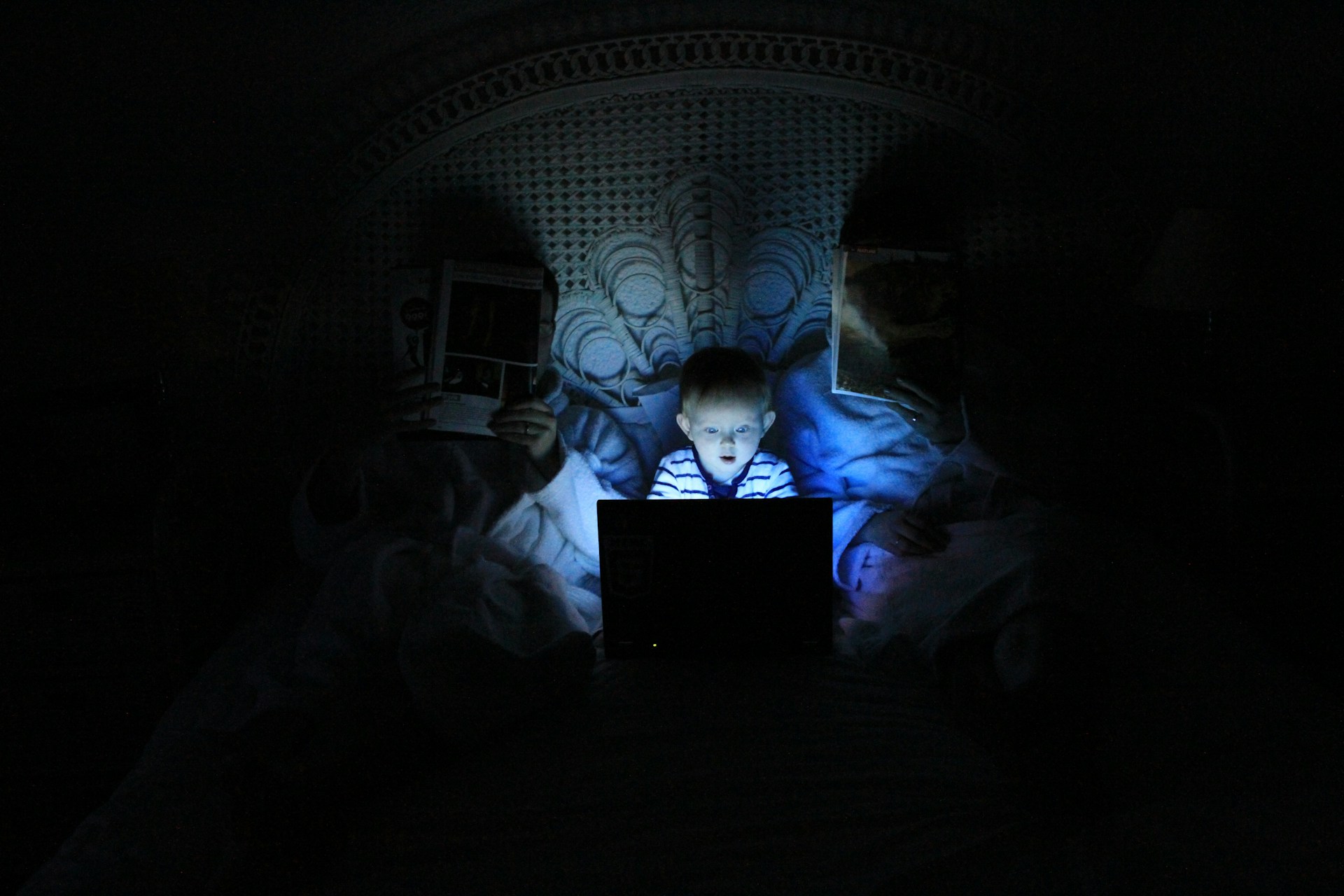 Şiddet İçermeyen Çizgi Filmler Nasıl Seçilir? 1 ludovic toinel nGwyaWKFRVI unsplash